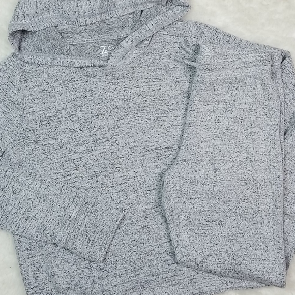 Zella Girl Other - Z by Zella Kids Super Soft Jogger Set